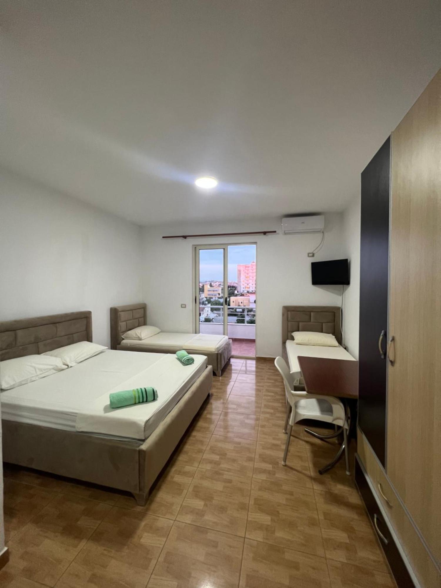 Guesthouse Cami Durrës Exteriér fotografie