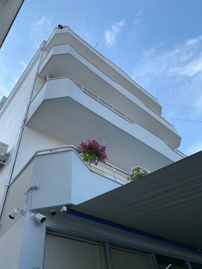 Guesthouse Cami Durrës Exteriér fotografie